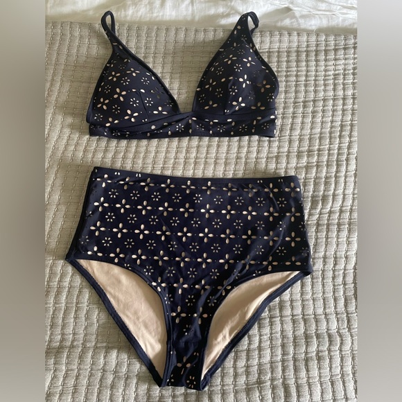 J. Crew Other - Navy & beige J Crew bikini size medium